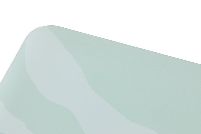 Left corner of flatlay mat