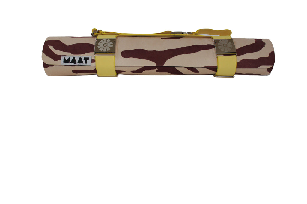 Yellow strap around 'tiger' roll